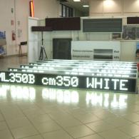 Striscia gigante led bianchi con messaggi variabili da esterno