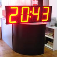 Display a led con ora data e temperatura interfacciato a server NTP