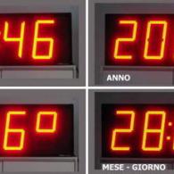 Visualizzazione ora anno data temperatura su display a led da esterno